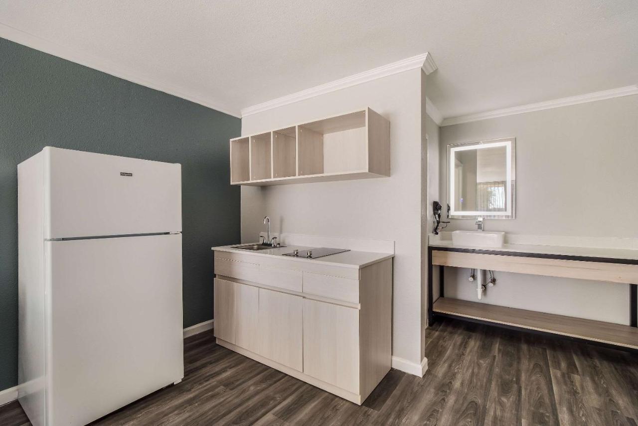 Mainstay Suites Florence Eksteriør billede